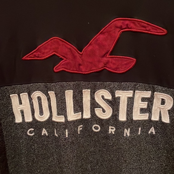 Hollister long sleeve shirt - Picture 2 of 4